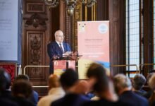 جانب من محاضرة د. الخشت فى السوربون