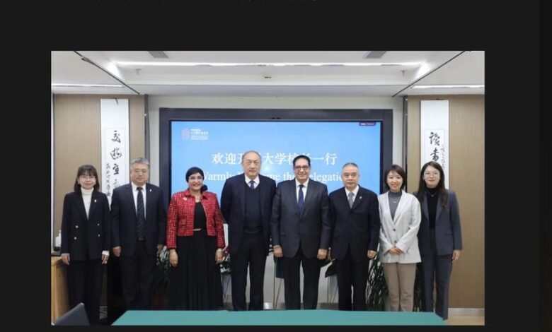 اهتمام بزيارة رئيس جامعة القاهرة للصين