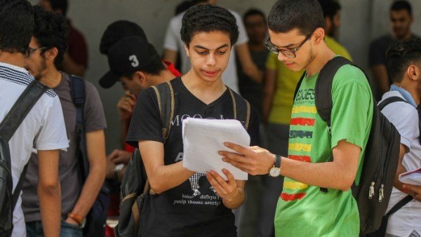 طلاب الثانوية العامة