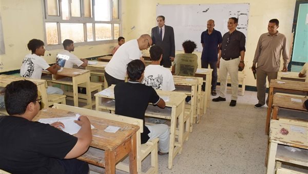 طلاب الدبلومات الفنية