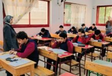 طلاب الشهادة الإعدادية